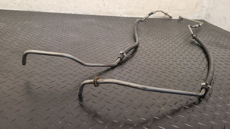 96-05 Chevrolet Astro Van RWD 4.3L Trans Oil Cooler Tubes Pair OEM 15053317