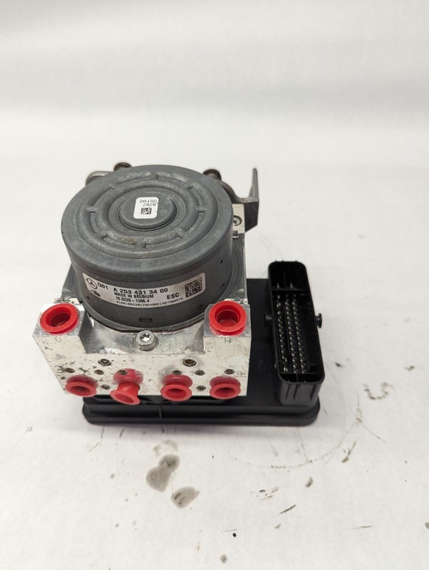 2019 MERCEDES GLC300 Anti-Lock Brake ABS pump module 39k miles OEM 19