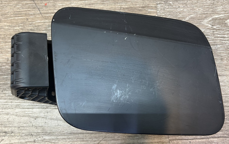 2011-2016 Hyundai Azera Gas Cover Cap Fuel Filler OEM Part# 69510-3V000
