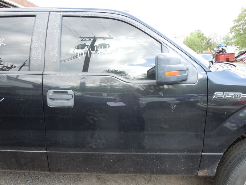 09-14 Ford F-150 Front Door Assembly Pass Right Electric UH W/O Moulding Holes