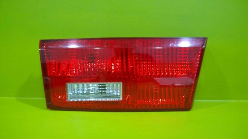 03 04 05 ACCORD SDN DRIVER LEFT LID MOUNT TAILLIGHT LAMP OEM 3241-29