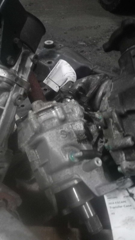2016 Ford Escape Transfer Case Assembly OEM 136139 110k Miles Grey