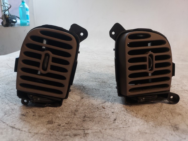 97-05 F150 Expedition Brown Center Dash Radio Air Vents Duct Left LH Right RH