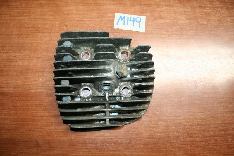 1972 Yamaha DT250 DT1F Cylinder Head OEM 72 F