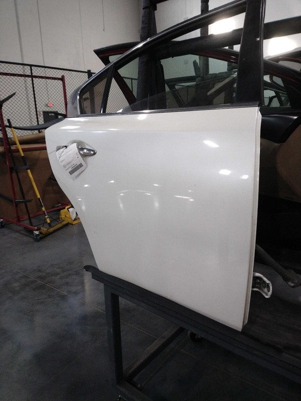 2014 Nissan Maxima Rear Right Door White OEM Used 22489 Good Condition