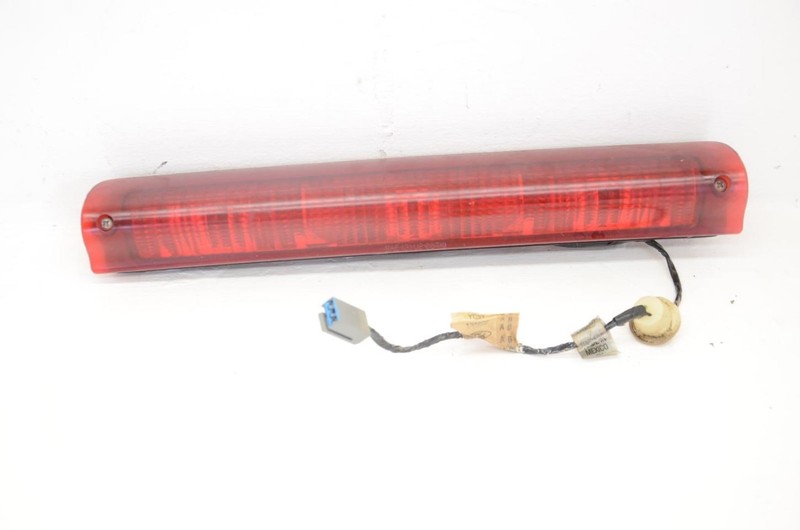 00-05 EXCURSION 6.8L High Mounted Stop Light Brake Light 13A625