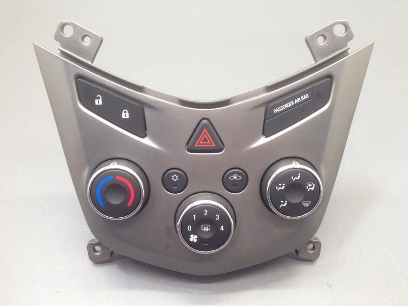 AC Heat Temperature Climate Control Fits 2012 Chevrolet Sonic 75887