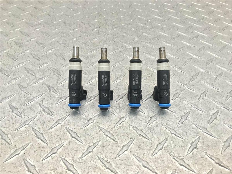 07-15 JEEP PATRIOT AVENGER CALIBER 2.4L FUEL INJECTORS SET OF 4 OEM 322-00165