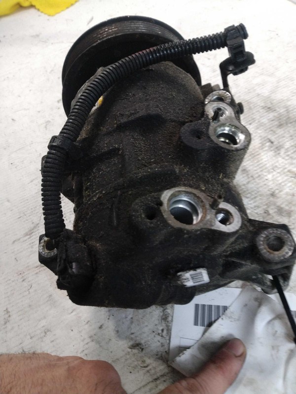 2017 Hyundai Tucson A/C Compressor 1.6L OEM Black 71000 Miles Warranty