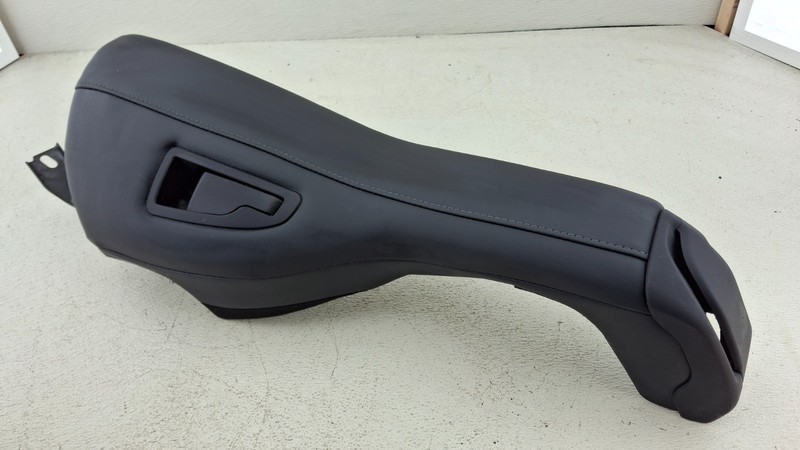 2015- 2017 SUBARU OUTBACKREAR SEAT RIGHT SIDE BOLSTER PAD BLACK LEATHER OEM