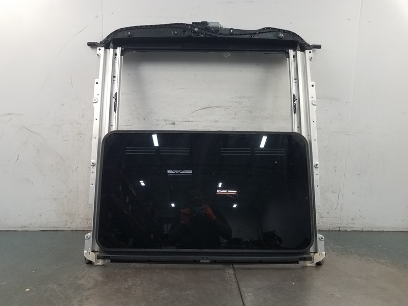 2009 Mercedes AMG C 63 Sunroof Assembly #72909 o4