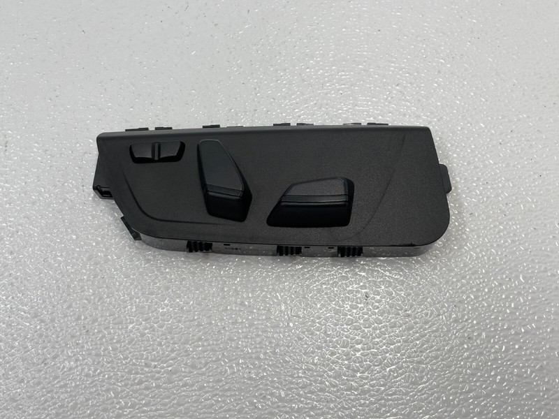 14 15 16 BMW F22 M235i 228i Front Right Passenger Seat Switch Trim OEM 1449