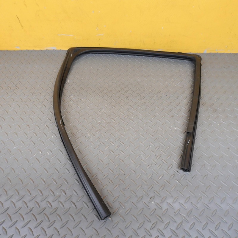 2022-2024 FORD MAVERICK REAR RIGHT SIDE DOOR SEAL WEATHER STRIP STRIPPING OEM