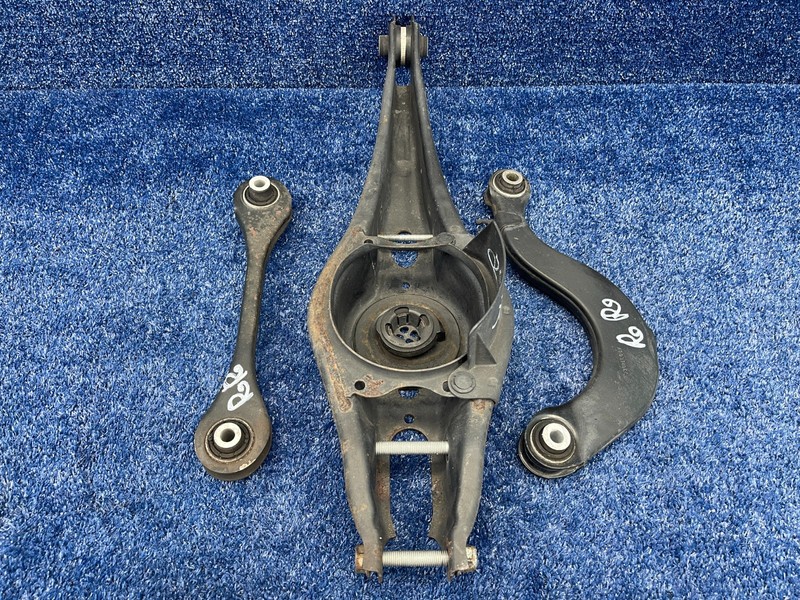 2015-2020 AUDI A3 AWD REAR RIGHT SIDE LOWER & UPPER CONTROL ARM SET 3 OEM