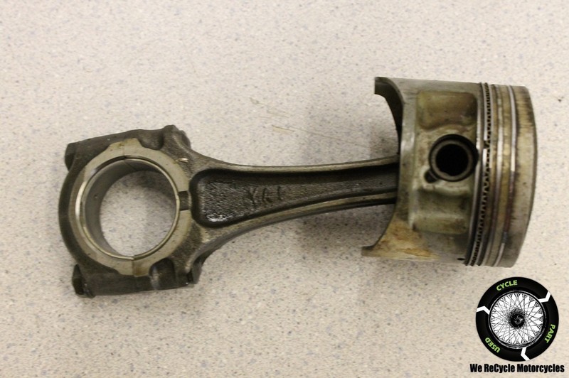 82 YAMAHA XJ 750 MAXIM PISTON WITH CONNECTING ROD RINGS OEM XJ750