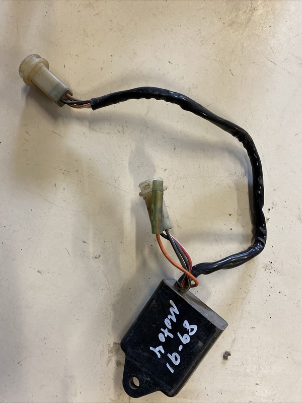 1989 - 1991 Yamaha Moto 4 250 2x4 Motor Cdi Unit Black Box Computer Good