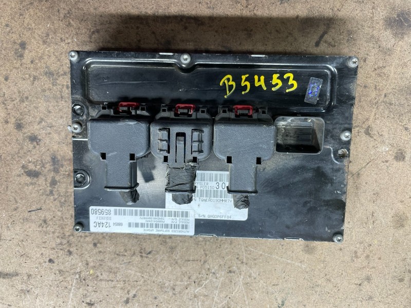 2008 to 2010 Dodge Charger 3.5L Engine Control P68054124ac N4691 DG