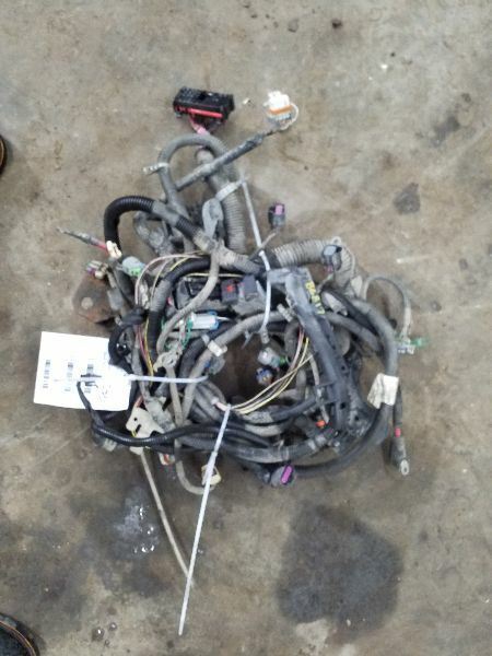 SUBURBN15 2011 Engine Wire Harness 198757