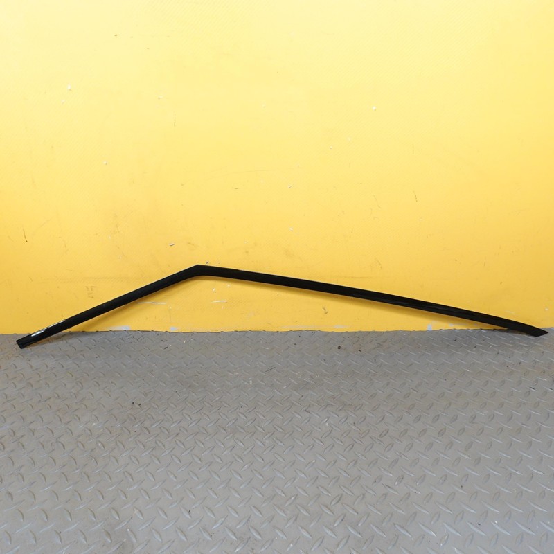 2020-2023 RANGE ROVER EVOQUE RIGHT HAND UPPER FRONT DOOR MOULDING K8D208A96AB