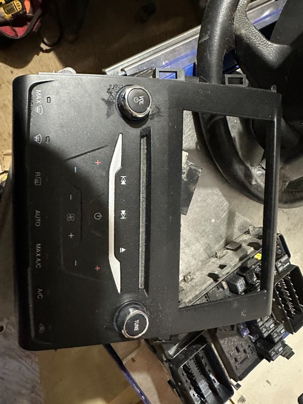 13-15 FORD FUSION OEM RADIO & HEATER A/C AC CLIMATE CONTROL PANEL D87T-18E245-MR