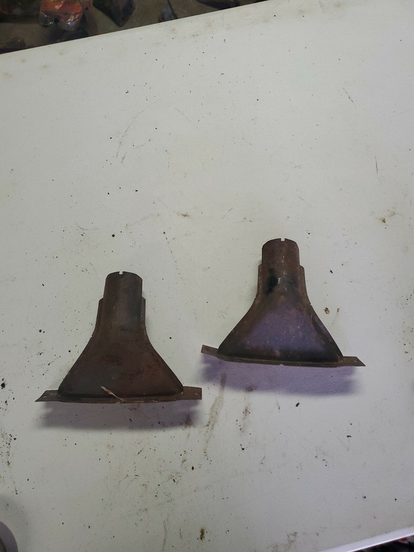1942 - 46 Packard Clipper six A/C VENT DUCT PAIR.