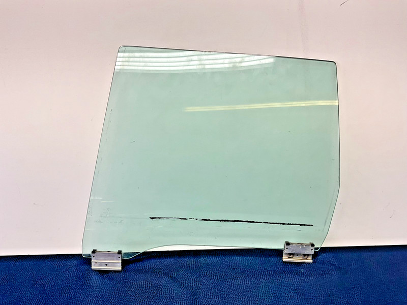 85–91 BMW E30 318i 325e Rear Left Driver Side Sedan Door Green Window Glass OEM