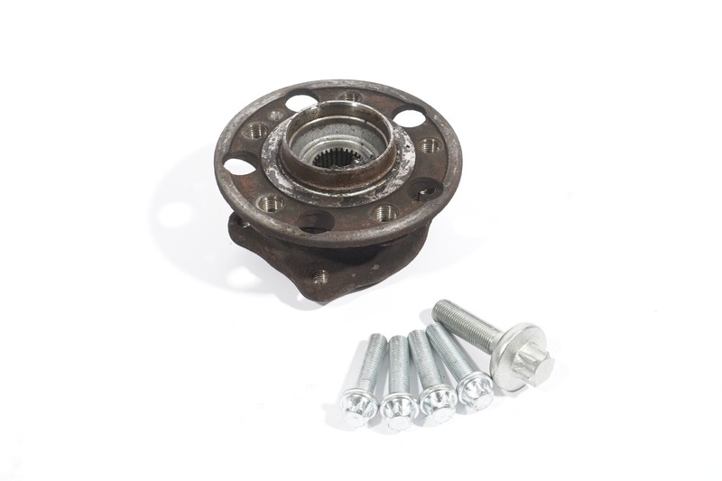 MERCEDES BENZ S550 W222 WHEEL BEARING HUB ASSY FRONT LEFT OR RIGHT OEM