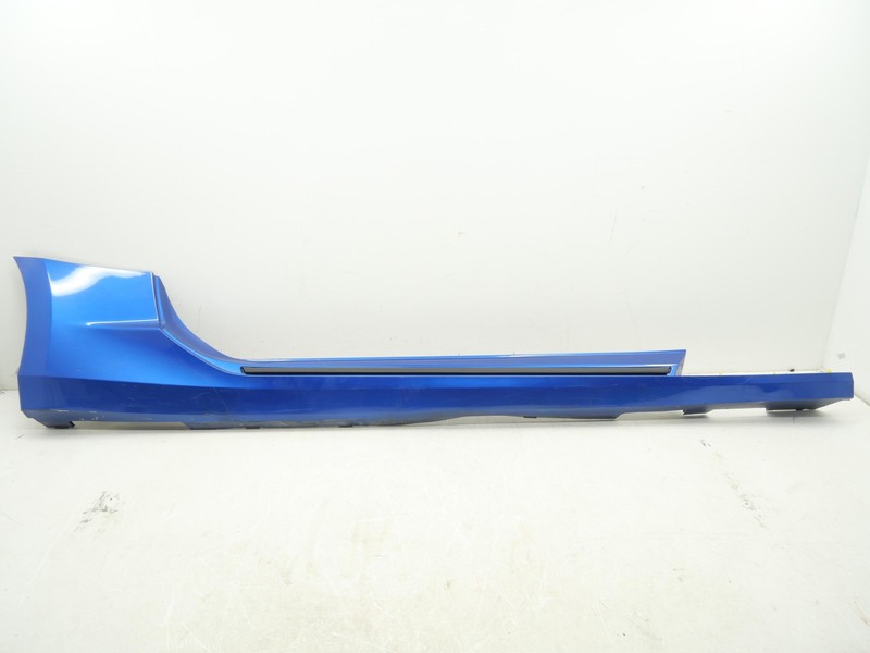Used Passenger RH Rocker Panel Molding Skirt 2016-2024 Chevy Camaro SS 6.2L OEM