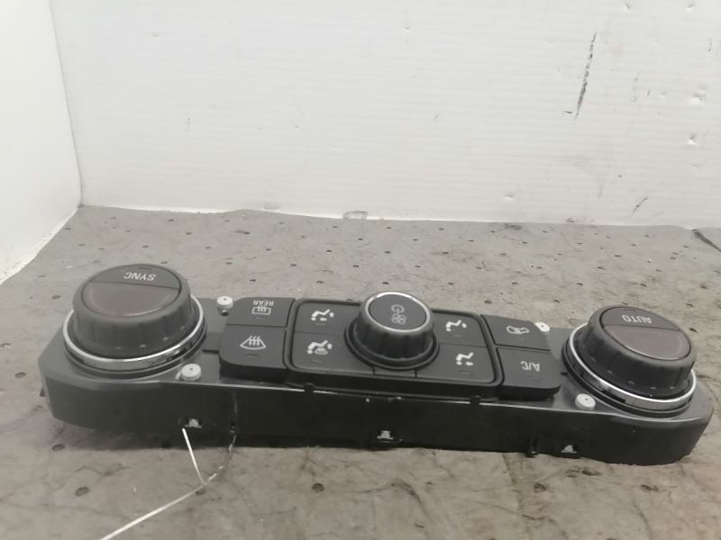 Temperature Control Opt CJ2 ID 84173748 Fits 17-19 SILVERADO 2500 PICKUP 1173594