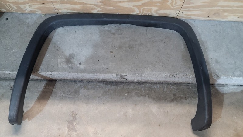2015-2019 GMC Sierra 2500 3500 HD Rear Right Fender Wheel Opening Molding OEM
