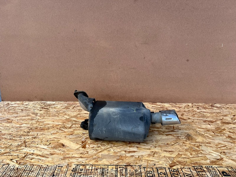 INFINITI M35H M37 M56 Q70 11-19 OEM REAR RIGHT PASSENGER EXHAUST MUFFLER ASSY