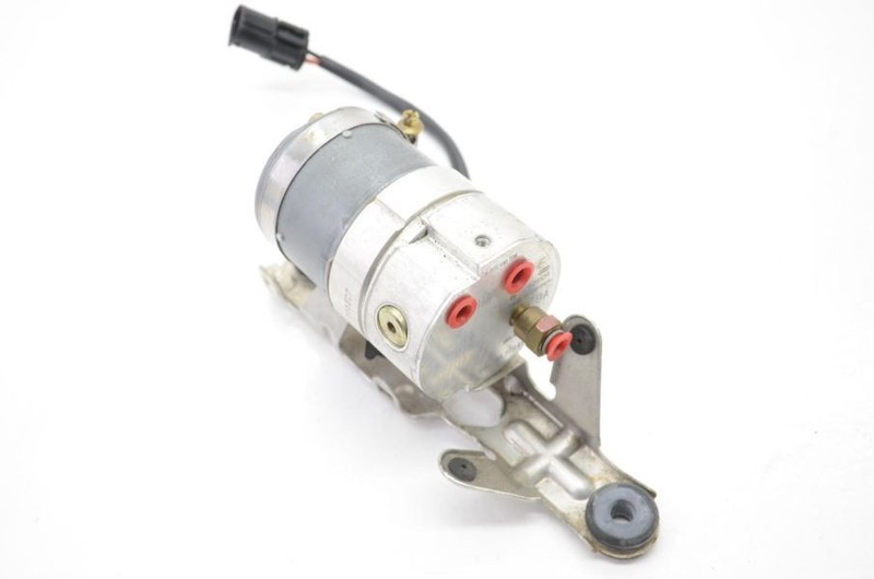 2000 Porsche 911 3.4L 996 ABS Pump Assembly 99635577541