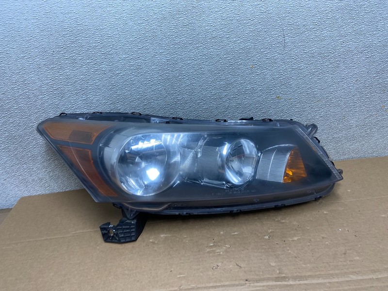 2008 to 2012 Honda Accord Sedan Right Passenger RH Headlight TYC AB3502 DW