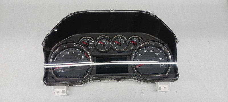 19 CHEVROLET SILVERADO 1500 Speedometer new style 145k miles OEM