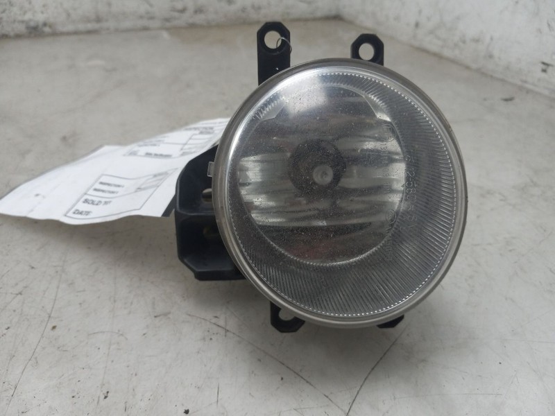 12 13 14 15 TOYOTA PRIUS PASSENGER RIGHT FOG LIGHT