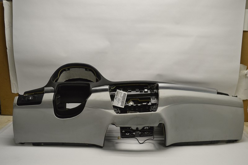2010-2014 BMW X6M E71 DASH DASHBOARD INSTRUMENT PANEL COVER BLACK OEM