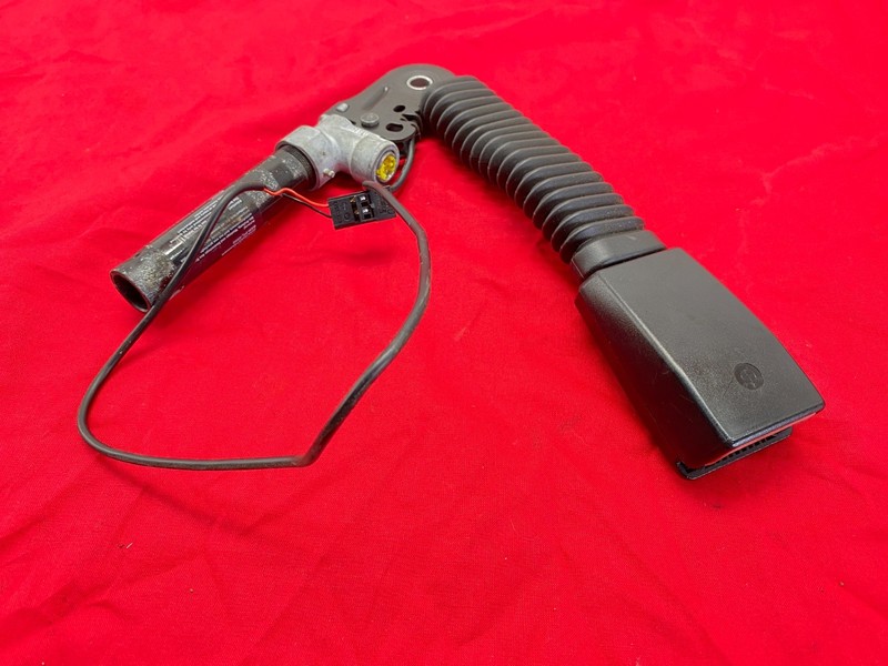 99-10 BMW E46 E63 E64 3/6 Series M6 Front Left Driver Side Seatbelt Buckle OEM✅