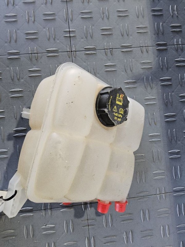 Coolant Reservoir Electric EV Fits 12-18 FOCUS 3358567