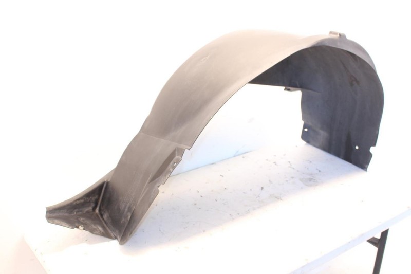 99-04 CORVETTE 5.7L LS1 Driver Left Rear Inner Fender Liner 10253795