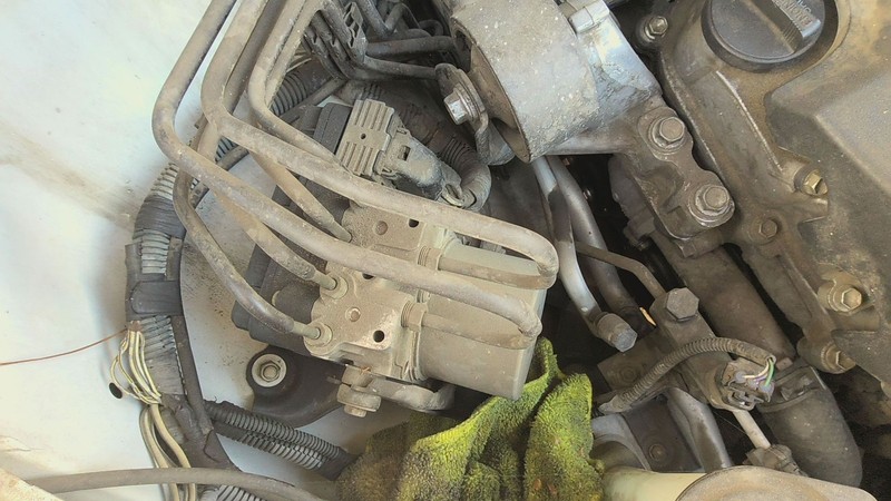 Anti-lock Brake Parts TOYOTA SIENNA 12 13 14