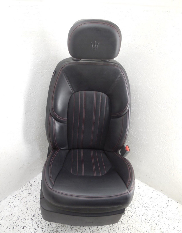 2017 17 Maserati Levante Front Seat Passenger Right OEM Black Red Stitching