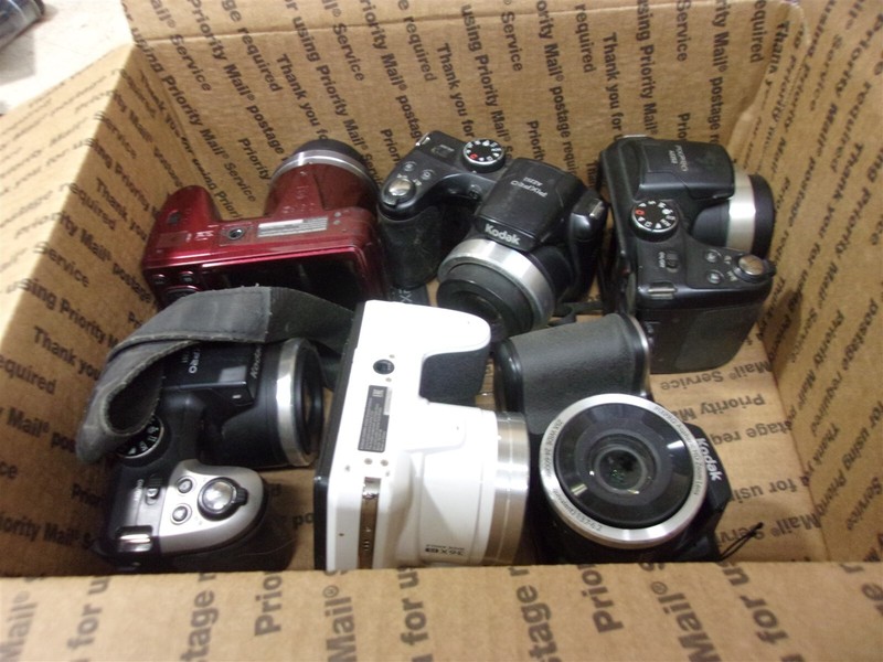 6 Kodak Pixpro Cameras Lot, For Parts or Repair AZ251 AZ252 AZ361 AZ401