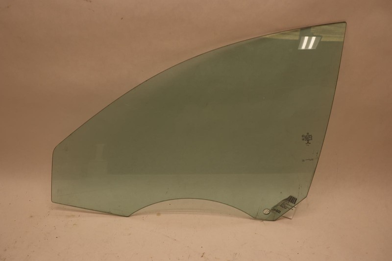 2014-2019 MERCEDES CLA250 C117 FRONT LEFT DRIVER SIDE DOOR WINDOW GLASS OEM