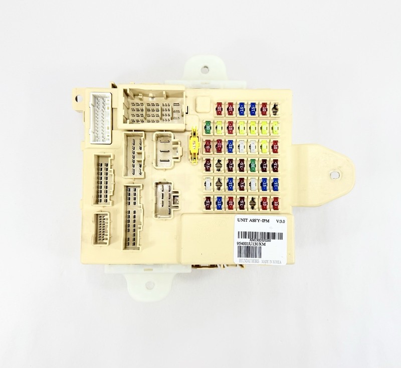 2011-2013 Kia Sorento Interior Cabin Fuse Box Relay Block 95400-1U130XM OEM Part