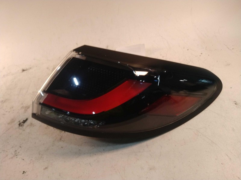 2024 Honda HR-V Right Tail Light Assembly Silver Used Minor Scratches 28000 Mi