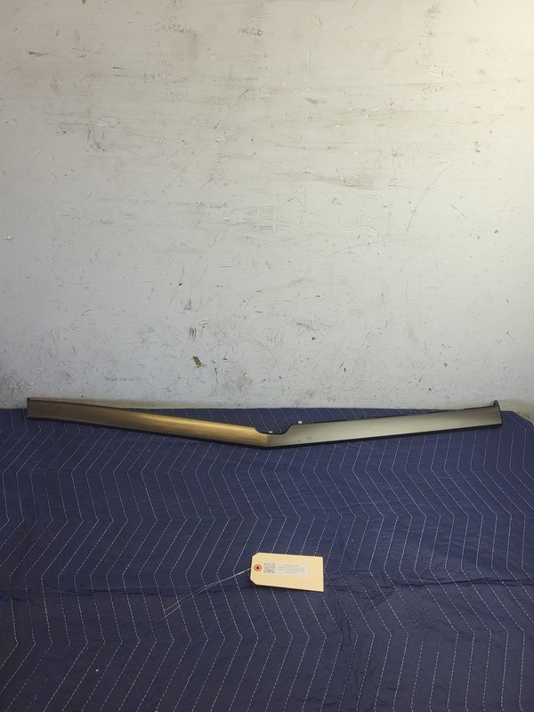 Used Oem Kia Center Lower Dashboard Trim Panel Molding for 2023-2025 Sportage