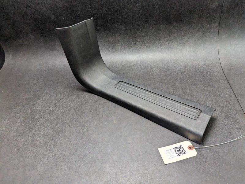 Front Right Door Sill Scuff Plate 2018 Ford Explorer DB53-7813200 2016 2017 2019