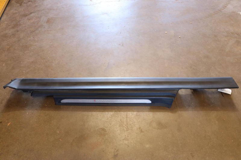 2007-2015 MINI COOPER S COUPE 2DR RIGHT PASSENGER SIDE ROCKER MOLDING PANEL OEM