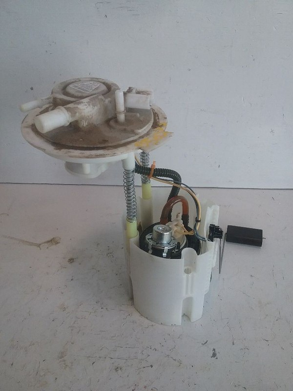 Fuel Pump Assembly Tank Mounted 3.2L FWD Fits 14-22 CHEROKEE 3537654