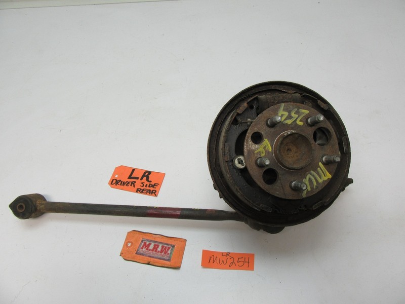 SPINDLE KNUCKLE HUB WHEEL BEARING DRUM BRAKE REAR CONTROL ARM LEFT L for CELICA
